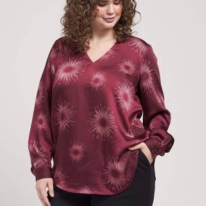 Universal Standard Eva Blouse in Constellation- Size 22/24